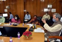 स्कूल शिक्षा में सुधार के लिये लीक से हटकर काम किया जाए : मुख्यमंत्री improve school education