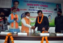 जिला अधिवक्ता संघ के शपथ ग्रहण समारोह में मुख्य अतिथि उच्च शिक्षा मंत्री डा. धन सिंह रावत ने नवनिर्वाचित पदाधकारियों को दिलाई सपथ Oath Ceremony of District Advocates Association in Pauri