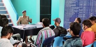 जगलों में लग रही आग को लेकर सतपुली थानाध्यक्ष ने ग्राम प्रधानों एवं ग्राम प्रहरियों के साथ की बैठक santosh pathwal-sho-satpuli