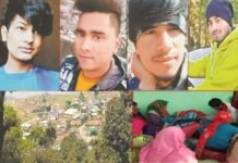 उत्तराखंड : शिकार करने जंगल गए 7 दोस्तों में से जिंदा लौटे 2 युवकों ने सुनाई आपबीती, कैसे गोली चली, क्यों खाया जहर? जंगल में शिकार पर गए 7 दोस्तों में से जिंदा लौटे 2 युवकों ने गोली तथा जहर से मरने वाले दोस्तों के बारे में दी जानकारी