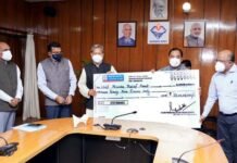 कोरोना से जंग : वन मंत्री डॉ. हरक सिंह रावत ने प्रदूषण नियंत्रण बोर्ड की ओर से 25 करोड़ की धनराशि सीएम राहत कोष में दी Dr. Harak Singh Rawat gave a sum of 25 crores to the Chief Minister's Relief Fund