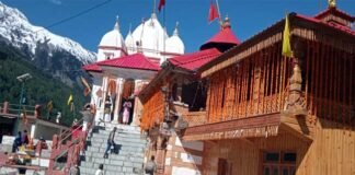 चारधाम यात्रा : अक्षय तृतीया के पावन पर्व पर शुभ मुहुर्त में खुले यमुनोत्री धाम के कपाट, मुख्यमंत्री तीरथ सिंह रावत ने दी बधाई Yamunotri Dham doors opened