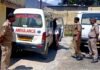 उत्तराखंड : 3 किमी की दूरी के 6 हजार रुपये वसूलने वाले एम्बुलेंस संचालक की एम्बुलेंस को एसडीएम ने किया सीज Ambulance operator took 6 thousand rupees for a distance of 3 km