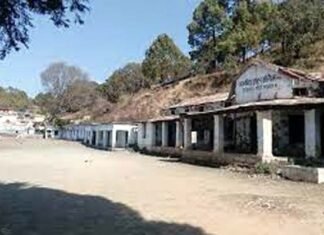 पौड़ी गढ़वाल : एकेश्वर में 31 कोरोना पॉजिटिव मिलने से एकेश्वर बाजार पांच दिन के लिए बंद, खंडाह श्रीकोट में भी 25 लोग पॉजिटिव, देखें अन्य ब्लॉक के मामले