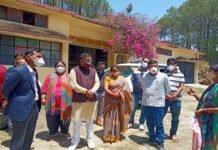 विधायक कोली ने जिला अस्पताल पौड़ी में कोविड संक्रमित वार्ड का निरीक्षण करते हुए सम्बन्धित अधिकारियों को आवश्यक निर्देश दिये mla-mukesh-koli