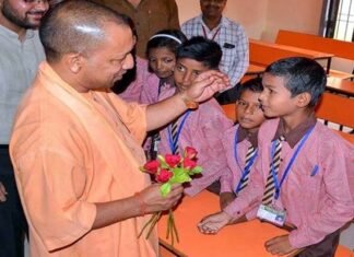 मुख्यमंत्री बाल सेवा योजना को धरातल पर उतारने के लिए मसौदा तैयार, निराश्रित बच्चों के पालन पोषण से लेकर शिक्षा तक का जिम्मा उठाएगी सरकार Chief Minister Child Service Scheme