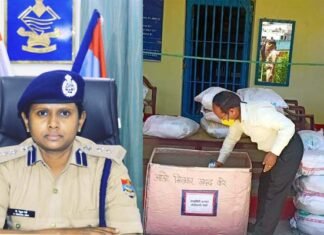 “कम्यूनिटी बास्केट सेवा बनी जरूरतमंद की संजीवनी”, पौड़ी पुलिस द्वारा अब तक 1,881 जरूरतमंद व्यक्तियों तक पहुंचाई गई मदद Community basket service