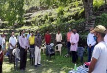 कोरोना से दिवंगत हुए शिक्षक अनिल चौहान को शिक्षकों एवं क्षेत्रीय जनता ने दी भावभीनी श्रद्धांजलि