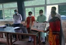 डॉ. धन सिंह रावत ने अपनी विधानसभा क्षेत्र में बांटे उज्जवला गैस कनेक्शन Ujjwala gas connection