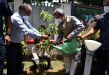 मुख्यमंत्री तीरथ सिंह रावत ने विश्व पर्यावरण दिवस पर नई दिल्ली स्थित उत्तराखण्ड सदन के प्रांगण में किया वृक्षारोपण cm-tirath-delhi