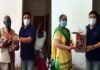 ब्लॉक प्रमुख महेन्द्र राणा ने देवीखेत जसपुर में बांटे कोरोना बचाव किट corona rescue kit in Devikhet Jaspur