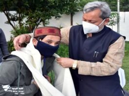 मुख्यमंत्री से मिले इंडियन आइडल फेम गायक पवनदीप राजन, सीएम ने कही बड़ी बात Indian Idol fame singer Pawandeep Rajan meets Chief Minister