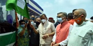देहरादून: सीएम तीरथ ने पांच एसी इलेक्ट्रिक बसों को दिखाई हरी झंडी, रायपुर से सेलाकुई रूट पर चलेंगी बसें smart city plan in dehradun
