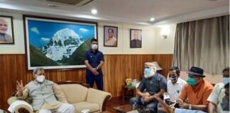 विभिन्न समस्याओं को लेकर मुख्यमंत्री से मिले उत्तराखंड नवनिर्माण पार्टी (उनपा) के पदाधिकारी Officials of Uttarakhand Navnirman Party met CM regarding various problems