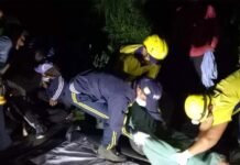 श्रीनगर गढ़वाल : गहरी खाई में गिरा वाहन, एक की मौत, तीन लोग घायल vehicle-accident-in-srinagar