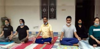 अंतर्राष्ट्रीय योग दिवस : घर में रहकर ऑनलाइन मनाएं योग दिवस, कोरोना के चलते सामूहिक कार्यक्रमों पर रहेगी रोक celebrate-yoga-at-home