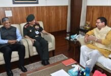 CM पुष्कर धामी से मिले CDS जनरल बिपिन रावत व एनटीआरओ के चीफ अनिल धस्माना CM DHAMI WITH CDS General Bipin Rawat