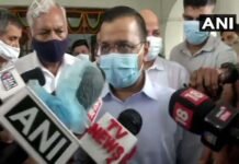 दिल्ली विधानसभा में लगी मशहूर पर्यावरणविद स्व. सुंदरलाल बहुगुणा की प्रतिमा, CM केजरीवाल ने किया अनावरण Sunderlal Bahuguna's statue unveiled in Delhi Assembly