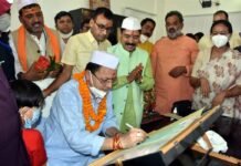 मुख्यमंत्री पुष्कर सिंह धामी ने सचिवालय में पूजा अर्चना कर विधिवत कार्य किया आरंभ cm-dhami-starts-working