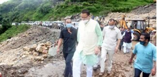 मुख्यमंत्री धामी ने उत्तरकाशी के आपदा प्रभावित गाँव, क्षेत्रों का किया भ्रमण cm-dhami