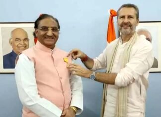 पूर्व शिक्षा मंत्री डॉ. निशंक को मिला “महर्षि अन्तरराष्ट्रीय अज़ेय स्वर्ण पदक” सम्मान Nishank