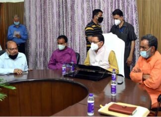 मुख्यमंत्री ने उच्चाधिकारियों को दिये समयबद्धता के साथ पत्रावलियों के निस्तारण के निर्देश pushkar-dhami-cm-uttarakhand