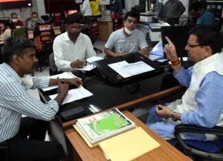 सीएम पुष्कर धामी ने आपदा प्रबंधन कार्यालय का किया औचक निरीक्षण, अधिकारियों को दिये ये निर्देश CM Pushkar Dhami did surprise inspection of disaster management office