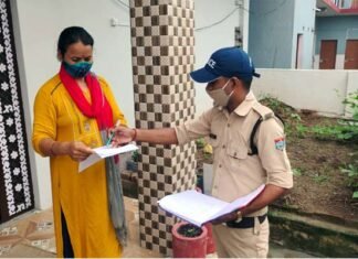 सतपुली : पुलिस द्वारा घर-घर जाकर चलाया गया सत्यापन अभियान Door to door verification campaign conducted by police in Satpuli