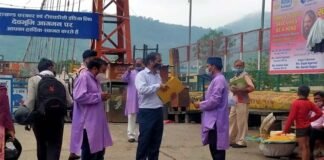 हास्य और व्यंग के माध्यम से बताया गया कोविड वैक्सीनेशन का महत्व, कोरोना संक्रमण से रोकथाम एवं बचाव