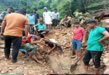 पौड़ी गढ़वाल के इस गाँव में बादल फटने से भारी नुकसान की खबर, कई गौशालाएं हुई ध्वस्त Cloud-burst-in-Pauri-Garhwal