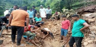 पौड़ी गढ़वाल के इस गाँव में बादल फटने से भारी नुकसान की खबर, कई गौशालाएं हुई ध्वस्त Cloud-burst-in-Pauri-Garhwal