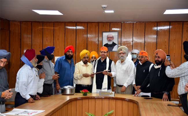 Guru-Granth-Sahib-from-Afgh The form of Guru Granth Sahib from Afghanistan was safely transported to India