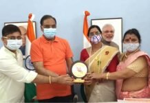 उत्तराखंड फिल्म एवं नाट्य संस्थान दिल्ली द्वारा हल्द्वानी की विद्या महतोलिया को दिया गया वीरांगना तीलू रौतेली सम्मान Vidya-Mahtolia