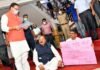 अपनी मांगों को लेकर विधानसभा भवन परिसर में बैठे धारचूला विधायक हरीश धामी और केदारनाथ विधायक मनोज रावत से मुख्यमंत्री धामी ने मुलाकात की