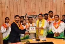 एशियन जु-जित्सु चैंपियनशिप से पदक जीतकर लौटे उत्तराखंड के खिलाड़ियों को सीएम धामी ने किया सम्मानित Asian Ju-Jitsu Championship