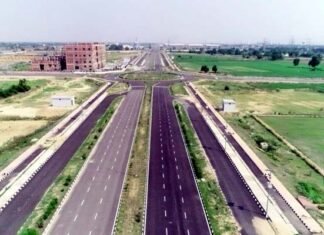 ग्रेटर नोएडा : डीएमआईसी आईआईटीजीएनएल ने 19 औद्योगिक भूखंडों के आवंटन की योजना की लांच DMIC IITGNL launches plots scheme