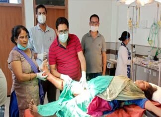 श्रीनगर : घास लेने गयी महिला पर दिन दहाड़े गुलदार ने किया हमला, क्षेत्र में दहशत Guldar attacked woman in Srinagar Garhwal