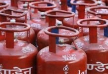 महंगाई की मार : पहली तारीख को ही घरेलू सिलेंडरों के दाम बढ़ने से महिलाओं की रसोई का बजट फिर बिगड़ा, जानिए नई कीमत Domestic cylinder price hiked by Rs 25