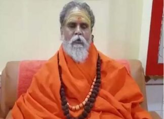 अखाड़ा परिषद के अध्यक्ष महंत नरेंद्र गिरि की संदिग्ध परिस्थितियों में मौत, सुसाइड नोट में शिष्य का नाम Mahant Narendra Giri dies