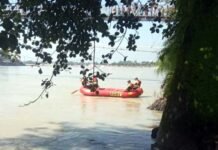 नोएडा से ऋषिकेश घूमने आए पर्यटक दल के दो सदस्य गंगा में डूबे Two person drowned in the Ganges Rishikesh
