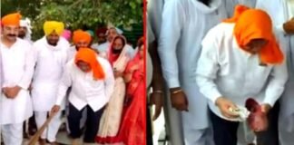 हरीश रावत ने गुरुद्वारे में झाड़ू लगाकर, जूते साफ कर किया ‘पंज प्यारे’ कहने का प्रायश्चित Harish Rawat made atonement for saying 'Panj Pyare' by sweeping the Gurudwara