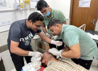 पौड़ी: स्कूटी सवार पत्रकार को गुलदार ने झपट्टा मारकर किया घायल, स्थानीय लोगों में दहशत leopard-attacked-reporter-in-pauri-shrinagar