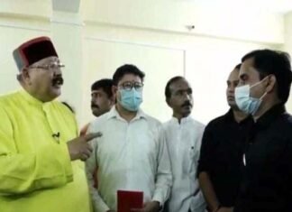 कैबिनेट मंत्री सतपाल महाराज का फिर चढ़ा पारा, डॉक्टर को लगाई फटकार, देखें वीडियो satpal maharaj reprimanded the doctor