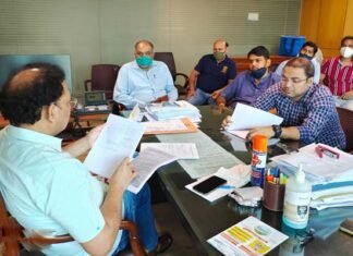 ग्रेटर नोएडा: प्राधिकरण ने बिल्डर से सोसाइटी की समस्याओं को हल करने का मांगा रोड मैप society road map