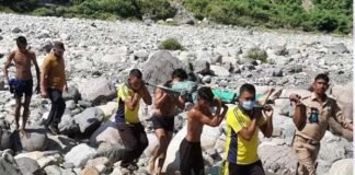 सतपुली : अज्ञात महिला ने पुल से नयार नदी में लगाई छलांग, शव बरामद woman-jumped-into-river-Satpuli