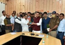 2001 बैच के पुलिस आरक्षियों को 4600 ग्रेड पे देने की घोषणा पर उत्तराखंड अधिकारी कार्मिक शिक्षक संघ ने किया सीएम का धन्यवाद