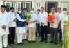 उत्तराखंड में विधानसभा चुनाव से पहले भाजपा को बड़ा झटका, कैबिनेट मंत्री यशपाल आर्य,विधायक संजीव आर्य कांग्रेस में शामिल Minister Yashpal Arya join Congress
