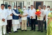 उत्तराखंड में विधानसभा चुनाव से पहले भाजपा को बड़ा झटका, कैबिनेट मंत्री यशपाल आर्य,विधायक संजीव आर्य कांग्रेस में शामिल Minister Yashpal Arya join Congress