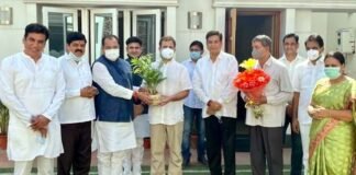 उत्तराखंड में विधानसभा चुनाव से पहले भाजपा को बड़ा झटका, कैबिनेट मंत्री यशपाल आर्य,विधायक संजीव आर्य कांग्रेस में शामिल Minister Yashpal Arya join Congress
