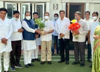 उत्तराखंड में विधानसभा चुनाव से पहले भाजपा को बड़ा झटका, कैबिनेट मंत्री यशपाल आर्य,विधायक संजीव आर्य कांग्रेस में शामिल Minister Yashpal Arya join Congress